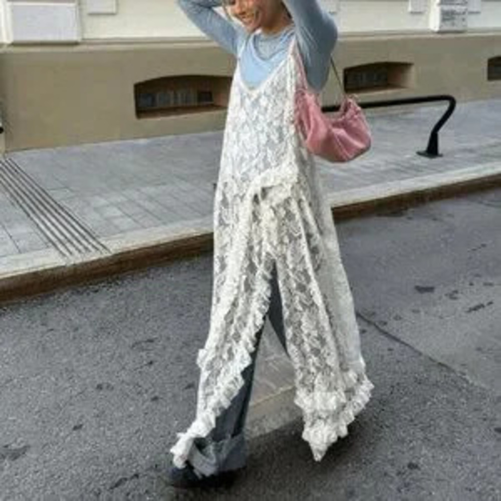 White Elegant Women's See-Through Lace V-Neck Sleeveless Dress with Ruffle Hem